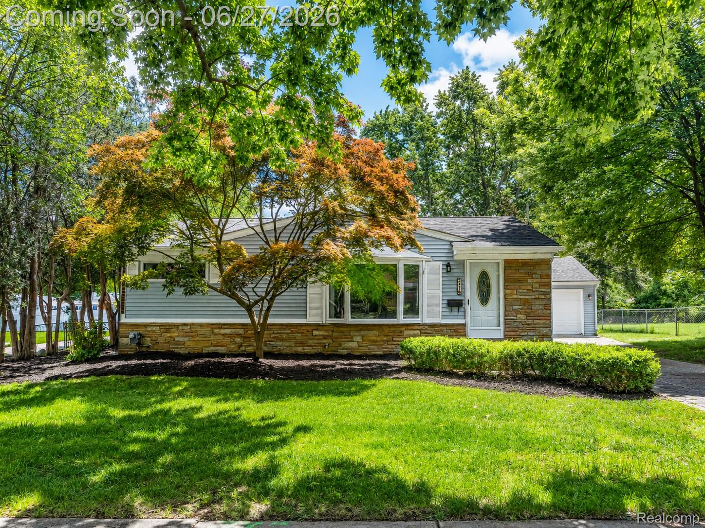 221 Reitman Court Rochester, MI 48307 - Photo 27 of 30 Image 2 - Reitman .jpg