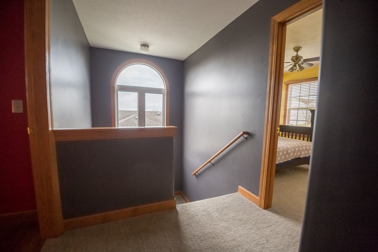 10335 Lismore Road Roscoe, IL 61073 - Photo 9 of 21 Gallery Image 9