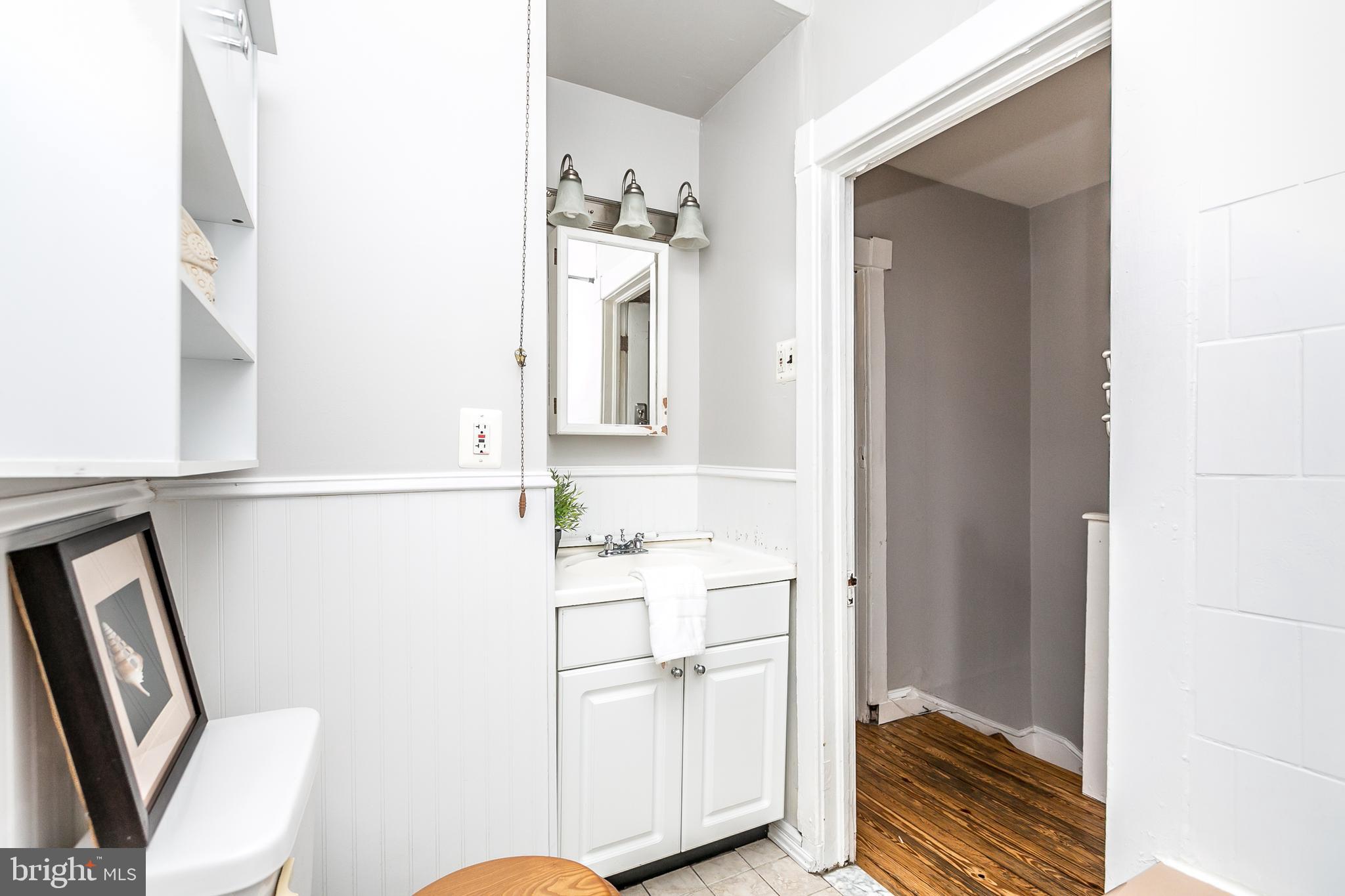 607 Harding Place Baltimore, MD 21211 - Photo 20 of 25 Full bathroom
