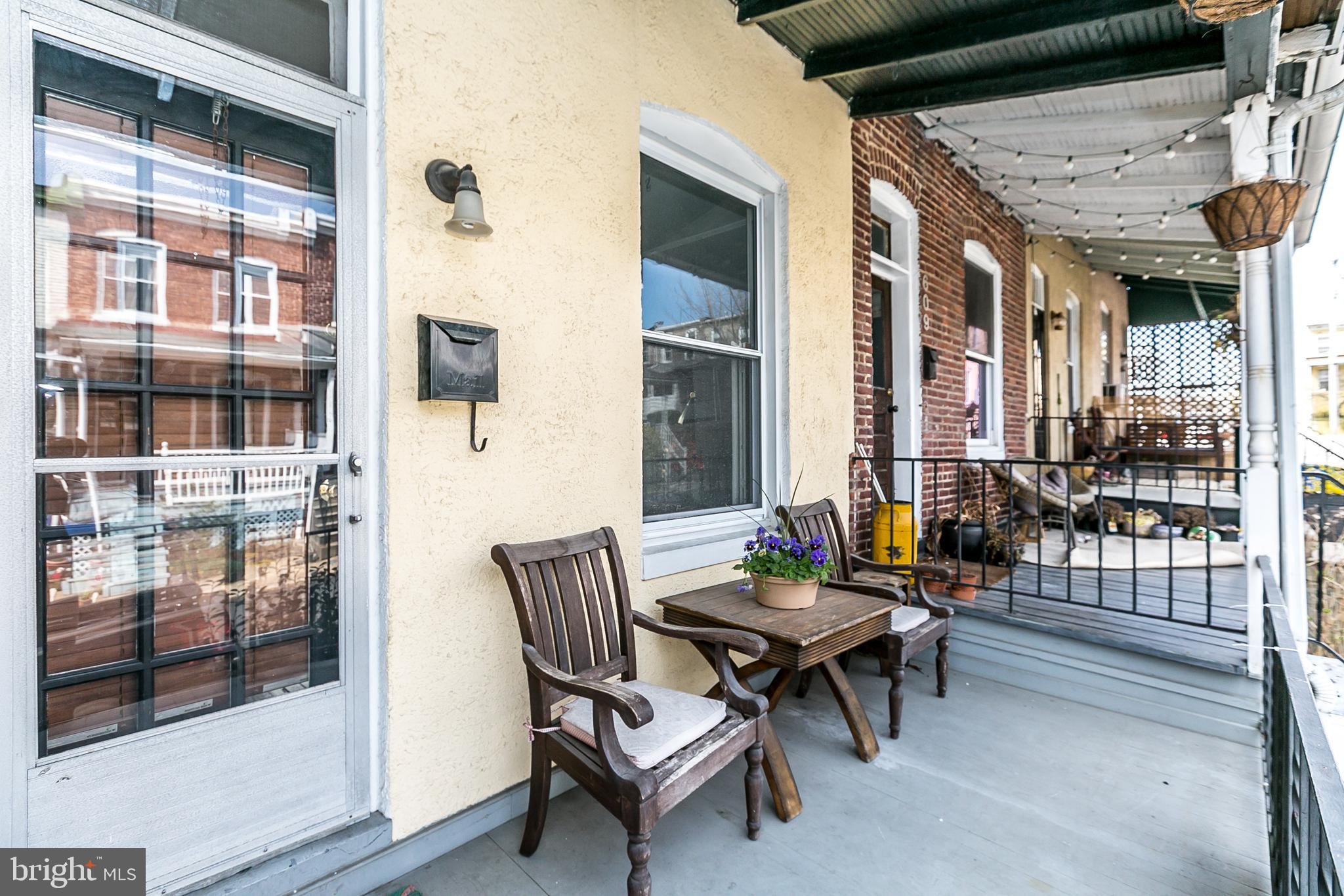 607 Harding Place Baltimore, MD 21211 - Photo 25 of 25 Front porch