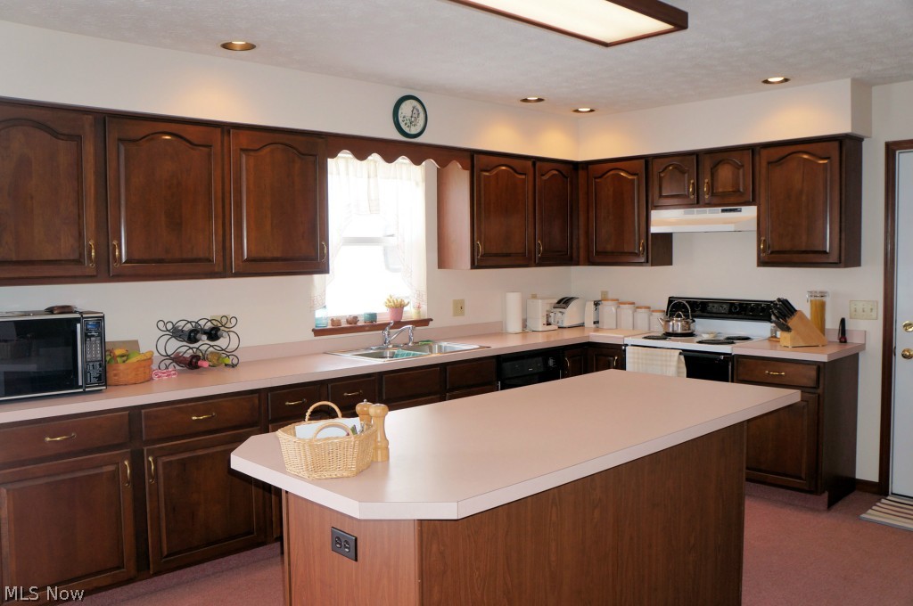 7675 Guilford Road Seville, OH 44273 - Photo 3 of 15 Gallery Image 3
