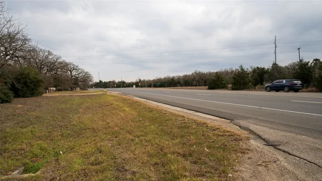 $950,000 | 1682 Highway 79, Rockdale, TX 76567