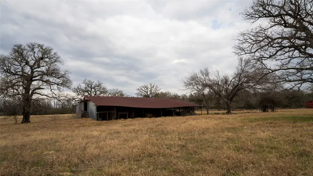 $950,000 | 1682 Highway 79, Rockdale, TX 76567