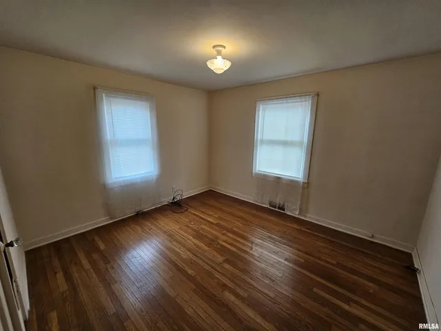 $102,500 | 2712 Logan Street, Mount Vernon, IL 62864