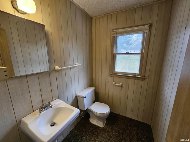 $102,500 | 2712 Logan Street, Mount Vernon, IL 62864