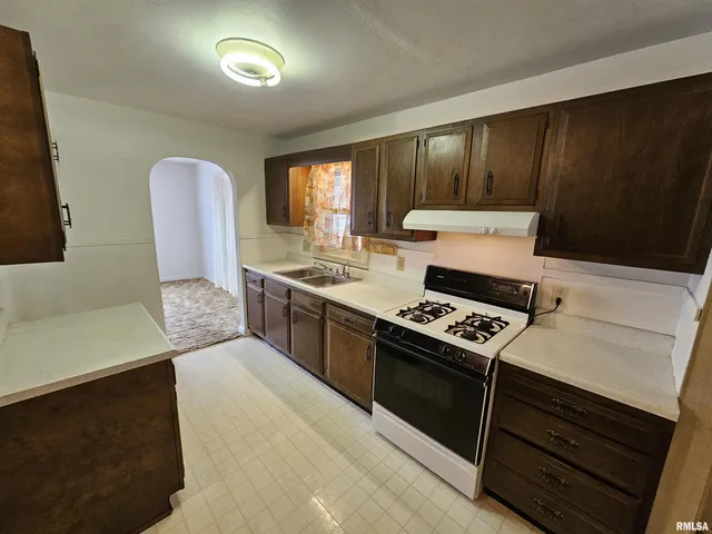 $102,500 | 2712 Logan Street, Mount Vernon, IL 62864