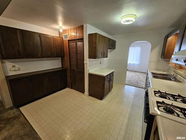 $102,500 | 2712 Logan Street, Mount Vernon, IL 62864