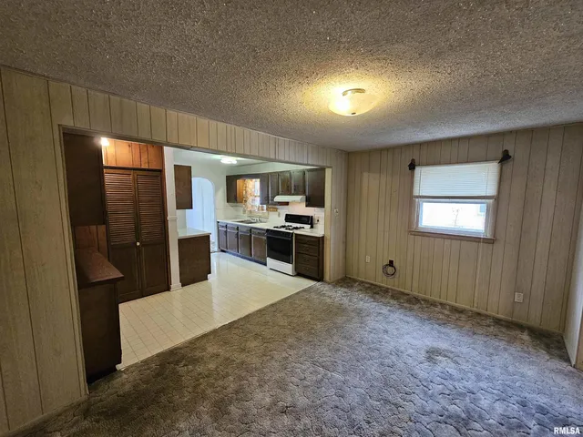 $102,500 | 2712 Logan Street, Mount Vernon, IL 62864