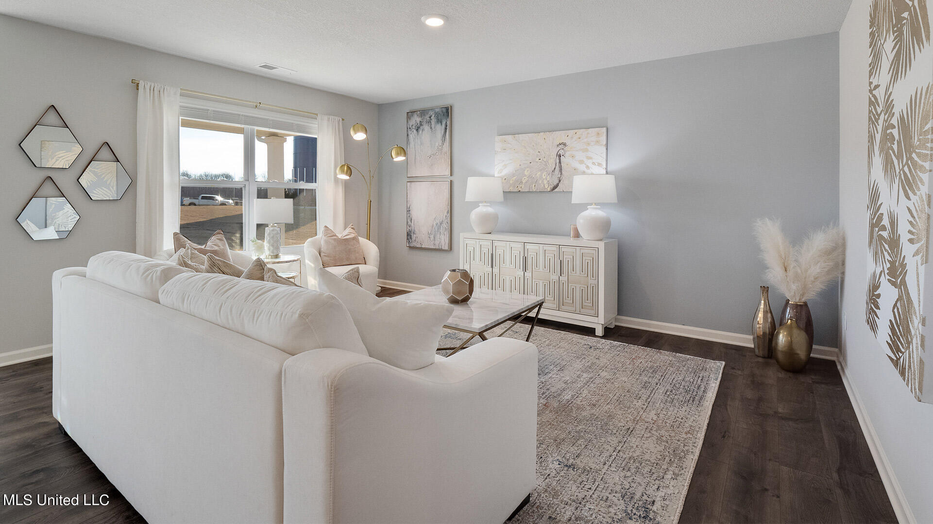 74 Pine Street Byhalia, MS 38611 - Photo 10 of 20 14_TN_Memphis_Cayce-Pointe_Living-Room