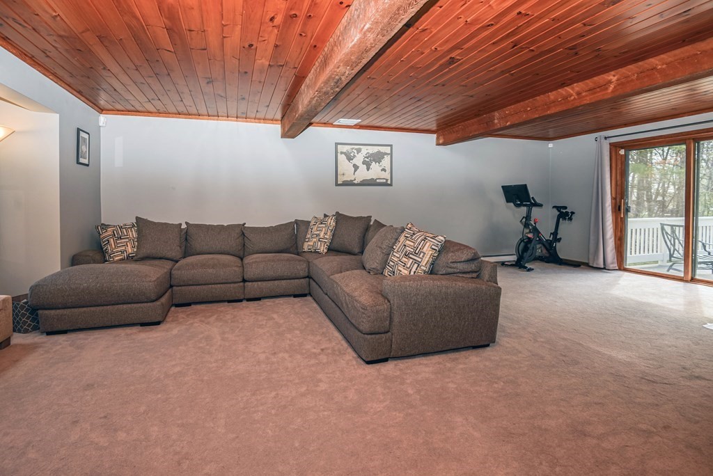 4 Cook Road Foxboro, MA 02035 - Photo 5 of 35 Gallery Image 5