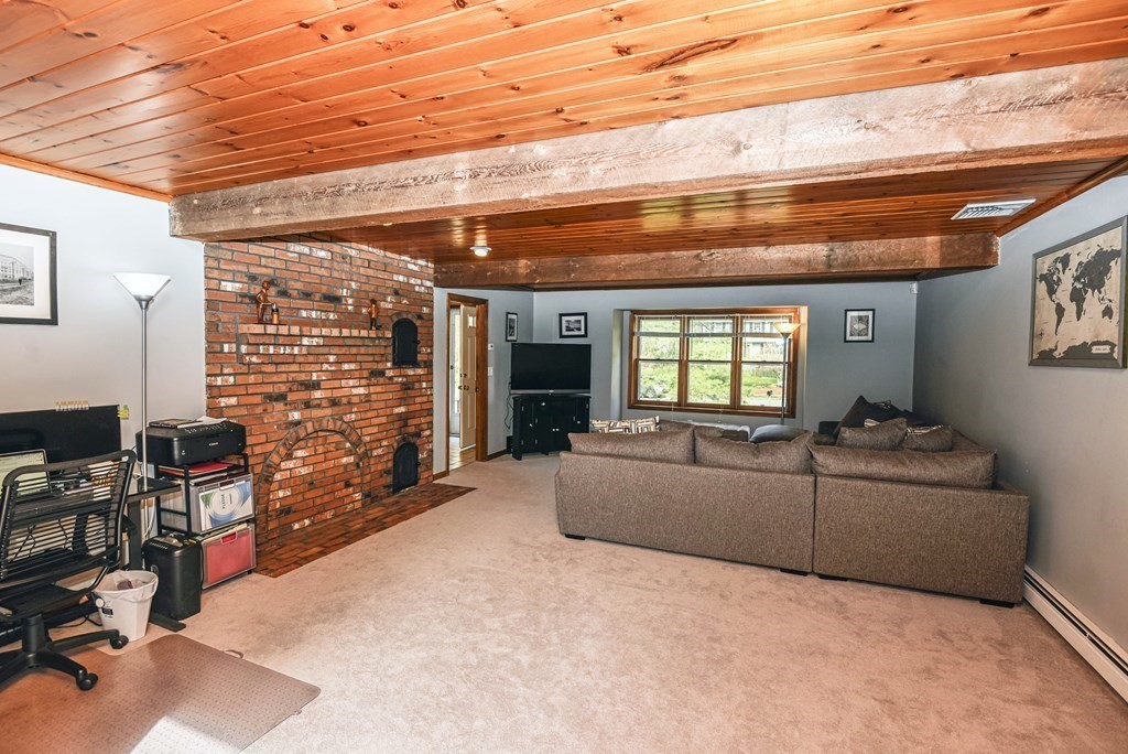 4 Cook Road Foxboro, MA 02035 - Photo 8 of 35 Gallery Image 8