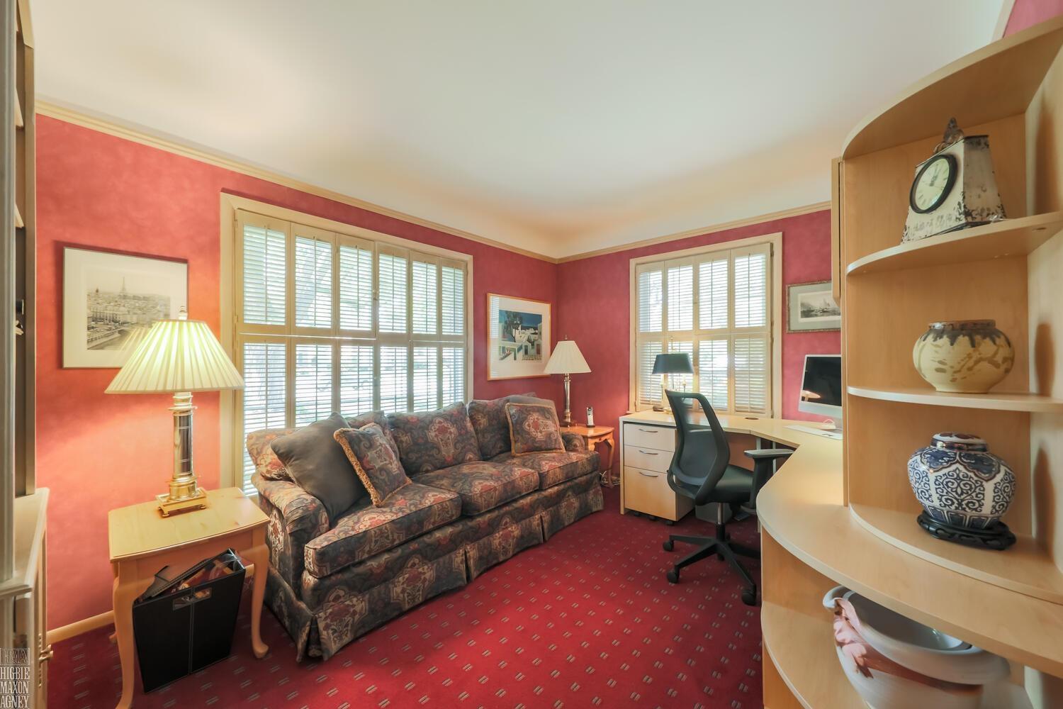 1052 Whittier Road Grosse Pointe, MI 48230 - Photo 12 of 38 1st Floor Home Office