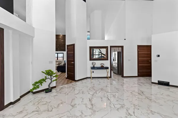 $928,000 | 402 Wild Oak Drive, Manitowoc, WI 54220