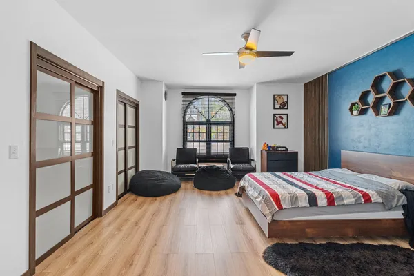 $928,000 | 402 Wild Oak Drive, Manitowoc, WI 54220