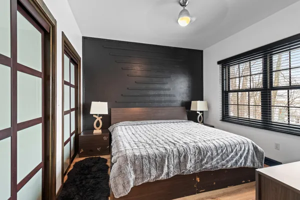 $928,000 | 402 Wild Oak Drive, Manitowoc, WI 54220