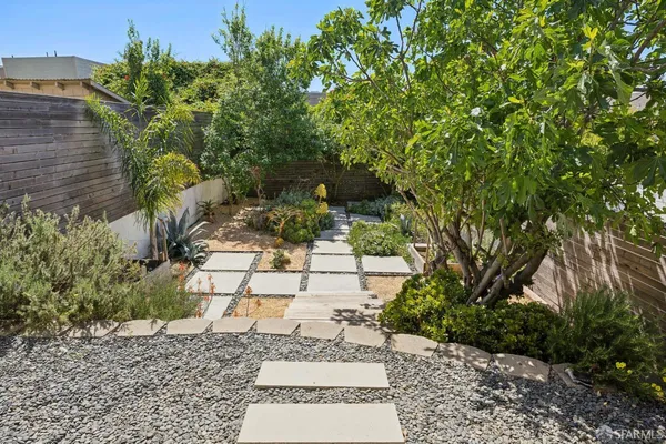 $1,299,000 | 1479 Newcomb Avenue, San Francisco, CA 94124