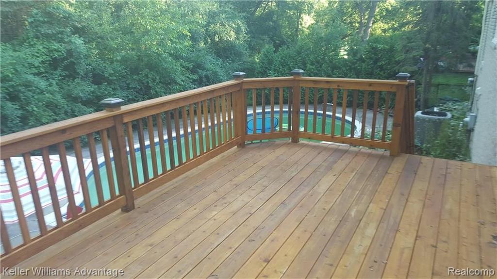31000 Oak Valley Drive Farmington Hills, MI 48331 - Photo 17 of 19