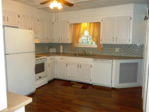 66 Rencelau Street Springfield, MA 01118 - Photo 11 of 28