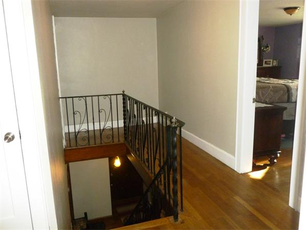 66 Rencelau Street Springfield, MA 01118 - Photo 16 of 28