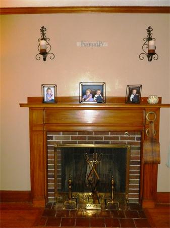 66 Rencelau Street Springfield, MA 01118 - Photo 4 of 28