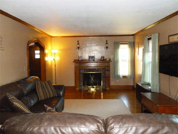 66 Rencelau Street Springfield, MA 01118 - Photo 5 of 28