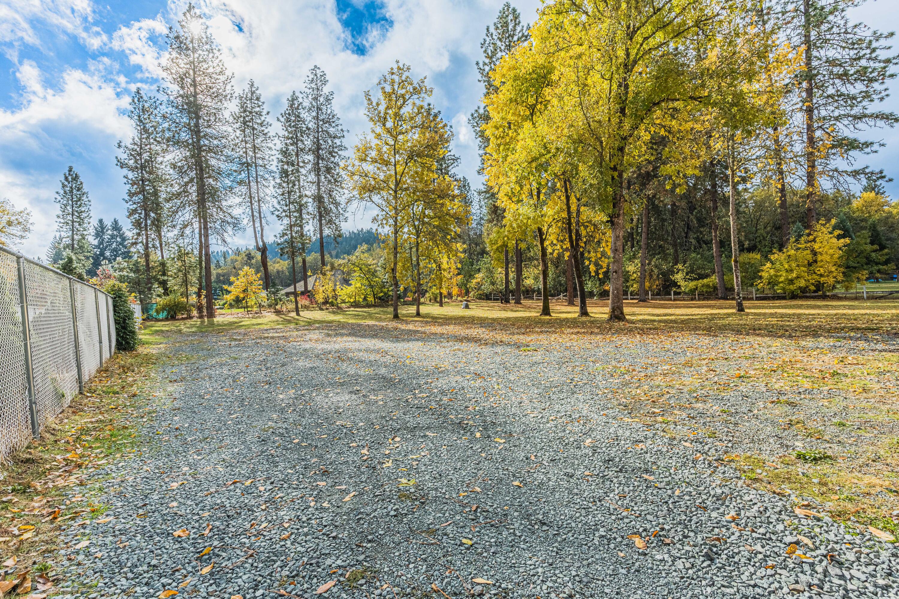 307 Espey Road Grants Pass, OR 97527 - Photo 31 of 34 307 Espey Rd - Grants Pass, OR 97527-35