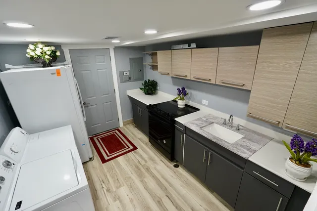 $359,000 | 8734 South Honore Street, Chicago, IL 60620