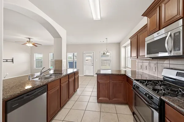 $2,200 | 19662 Little Pine Lane, Katy, TX 77449