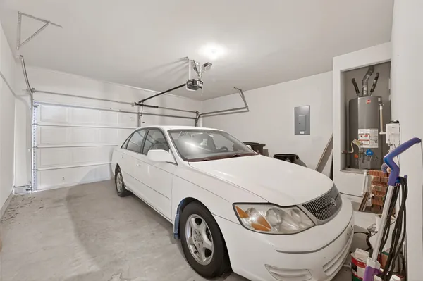 $2,200 | 19662 Little Pine Lane, Katy, TX 77449