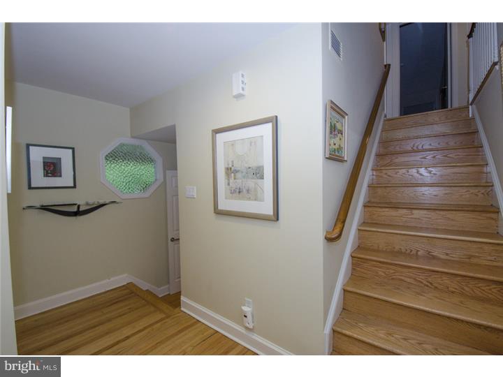 470 Clothier Road Wynnewood, PA 19096 - Photo 13 of 25 Hallway