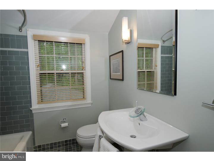 470 Clothier Road Wynnewood, PA 19096 - Photo 19 of 25 Bathroom