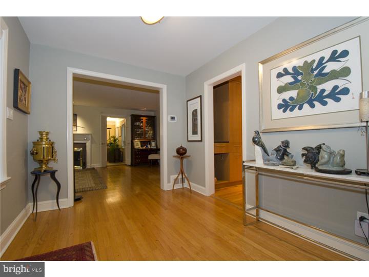 470 Clothier Road Wynnewood, PA 19096 - Photo 3 of 25 Foyer
