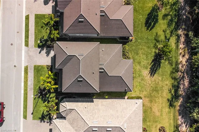 an aerial view of multiple house