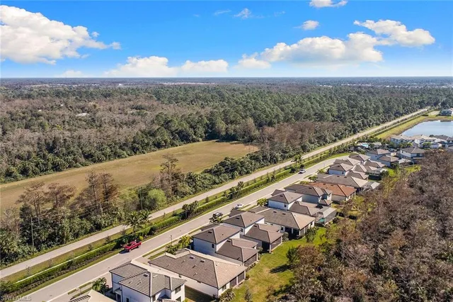 $970,000 | 10363 Ventana Lane, Naples, FL 34120