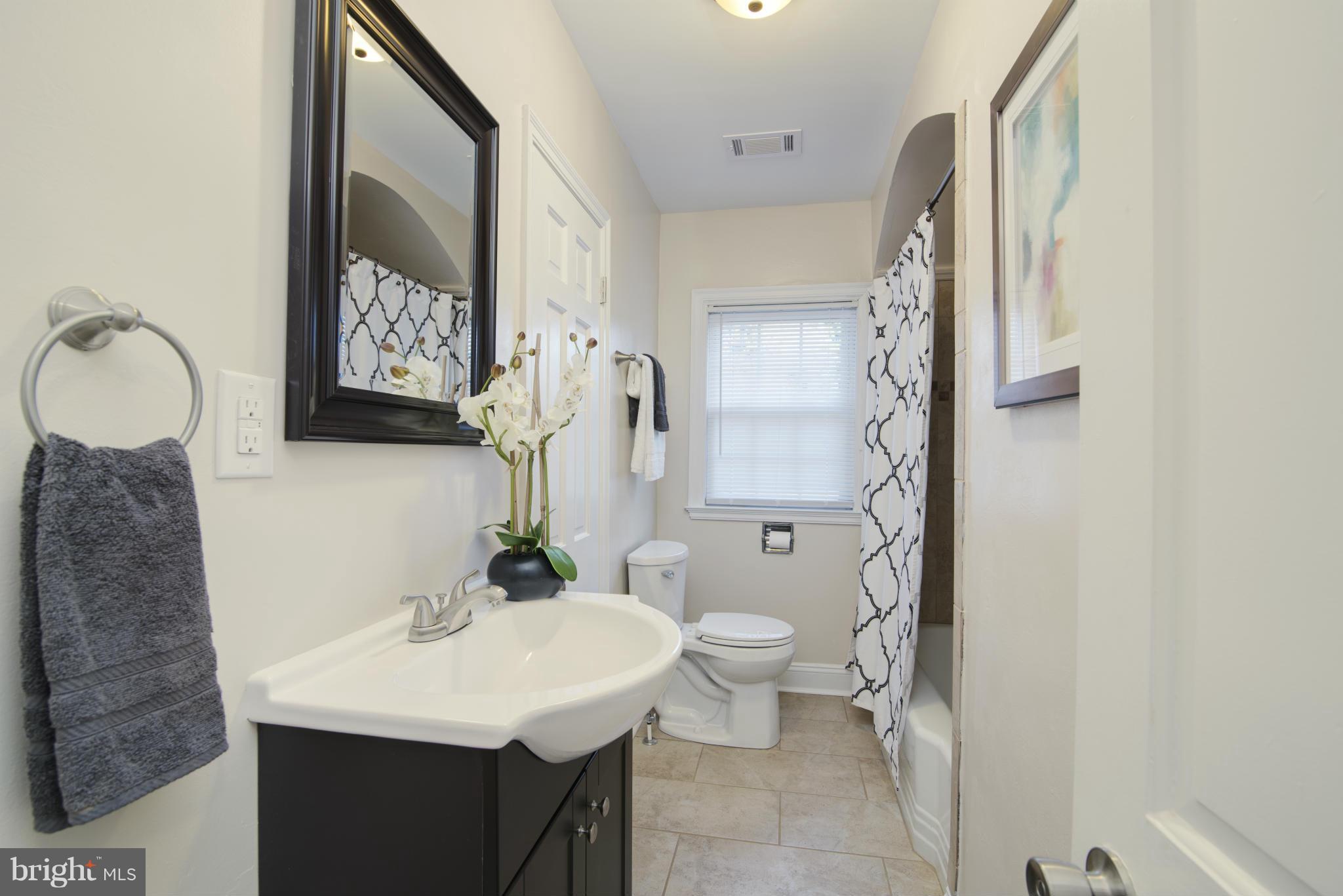 18703 Preston Road Hagerstown, MD 21742 - Photo 17 of 30 Bath