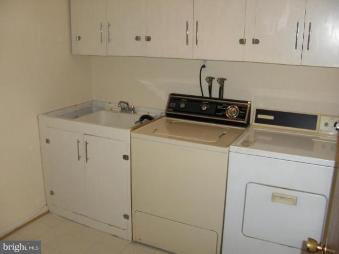 3144 Castleleigh Road Silver Spring, MD 20904 - Photo 16 of 22 Laundry Area 1