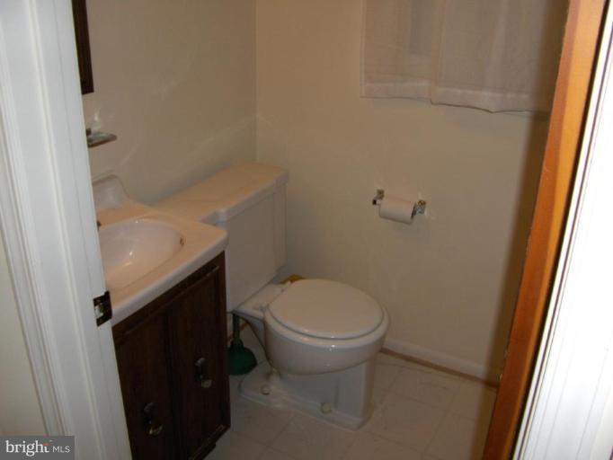 3144 Castleleigh Road Silver Spring, MD 20904 - Photo 17 of 22 Half Bath 1