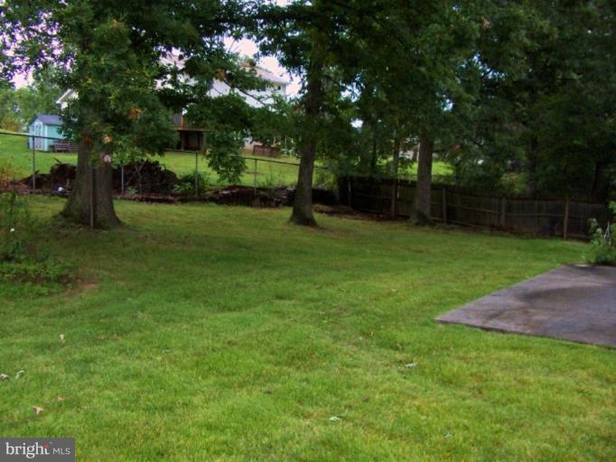 3144 Castleleigh Road Silver Spring, MD 20904 - Photo 3 of 22 Back yard