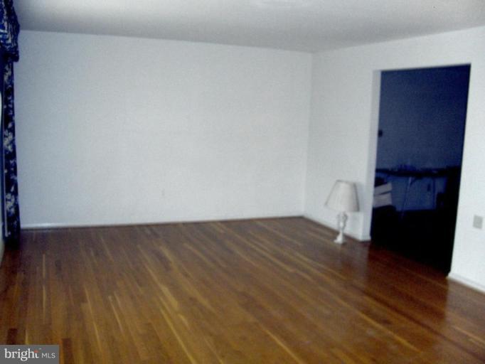 3144 Castleleigh Road Silver Spring, MD 20904 - Photo 5 of 22 Living Room #2