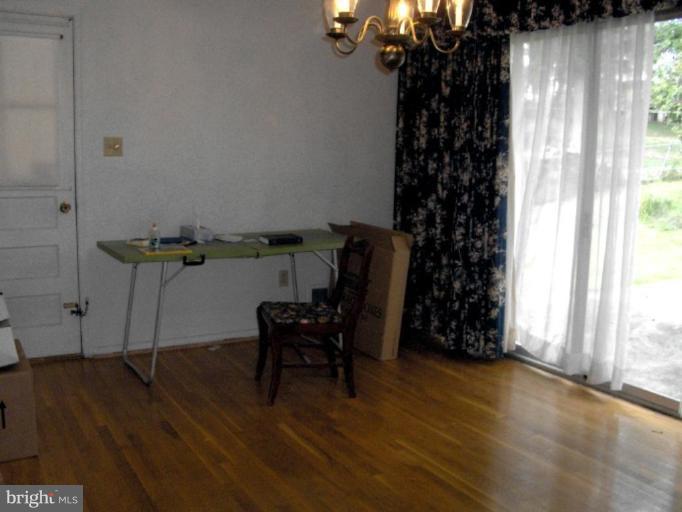 3144 Castleleigh Road Silver Spring, MD 20904 - Photo 6 of 22 Dining Room