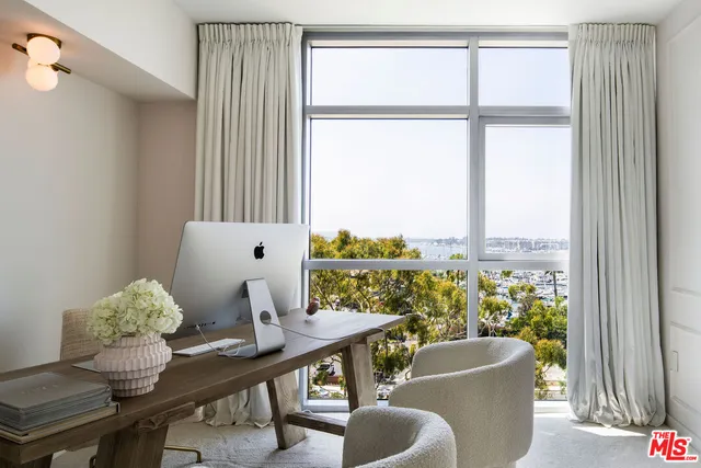$7,695 | 13700 Marina Pointe Drive, Unit 704, Marina del Rey, CA 90292