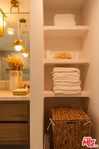 $7,695 | 13700 Marina Pointe Drive, Unit 704, Marina del Rey, CA 90292