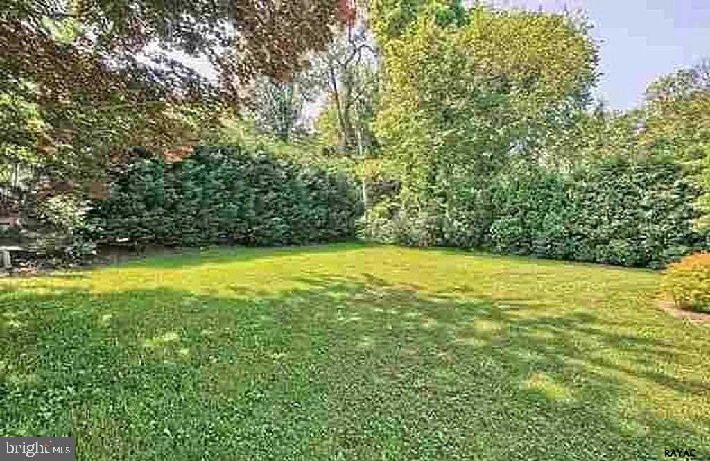 532 Greendale Road York, PA 17403 - Photo 25 of 27 Gallery Image 25