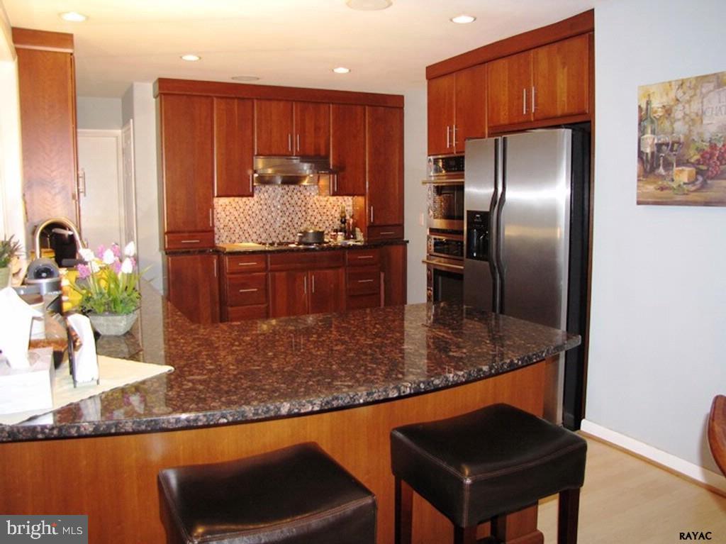 532 Greendale Road York, PA 17403 - Photo 9 of 27 Gallery Image 9