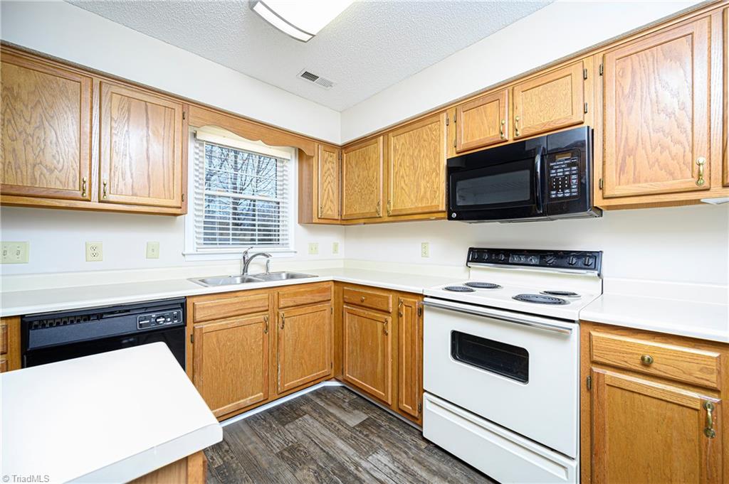 568 Covington Ridge Road Winston-Salem, NC 27107 - Photo 8 of 22 Gallery Image 8