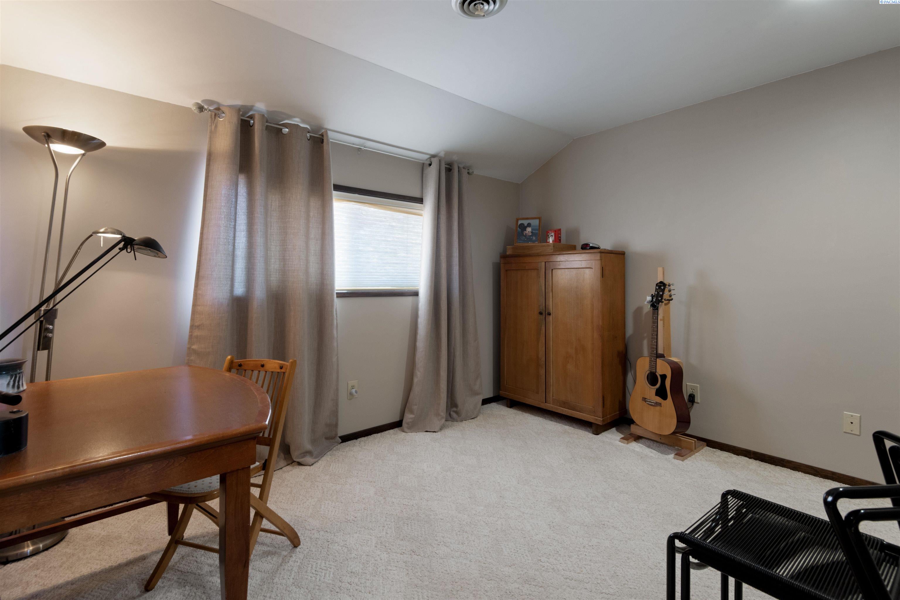 201806 East Terril Road Kennewick, WA 99337 - Photo 23 of 46 Gallery Image 23