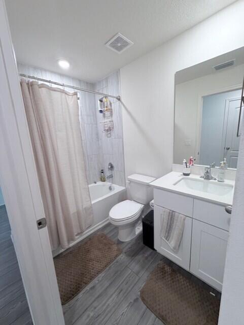 1522 Merriment Way Fort Pierce, FL 34947 - Photo 19 of 27 Banthroom