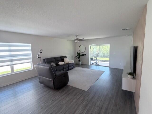1522 Merriment Way Fort Pierce, FL 34947 - Photo 10 of 27 living area