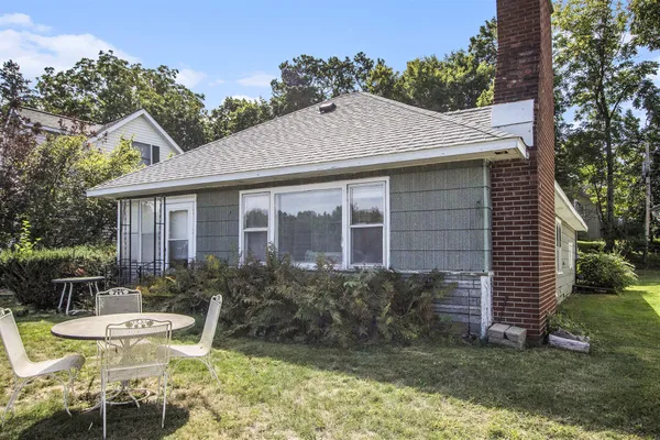$249,900 | 51361 Summit Street, Paw Paw, MI 49079