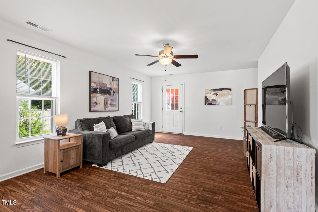 5444 Neuse View Drive Raleigh, NC 27610 - Photo 8 of 40 09
